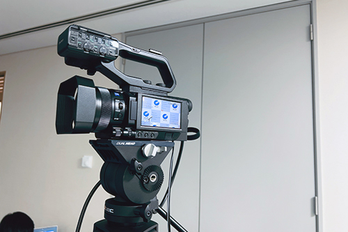 「建築業の未来」講演会 カメラの写真